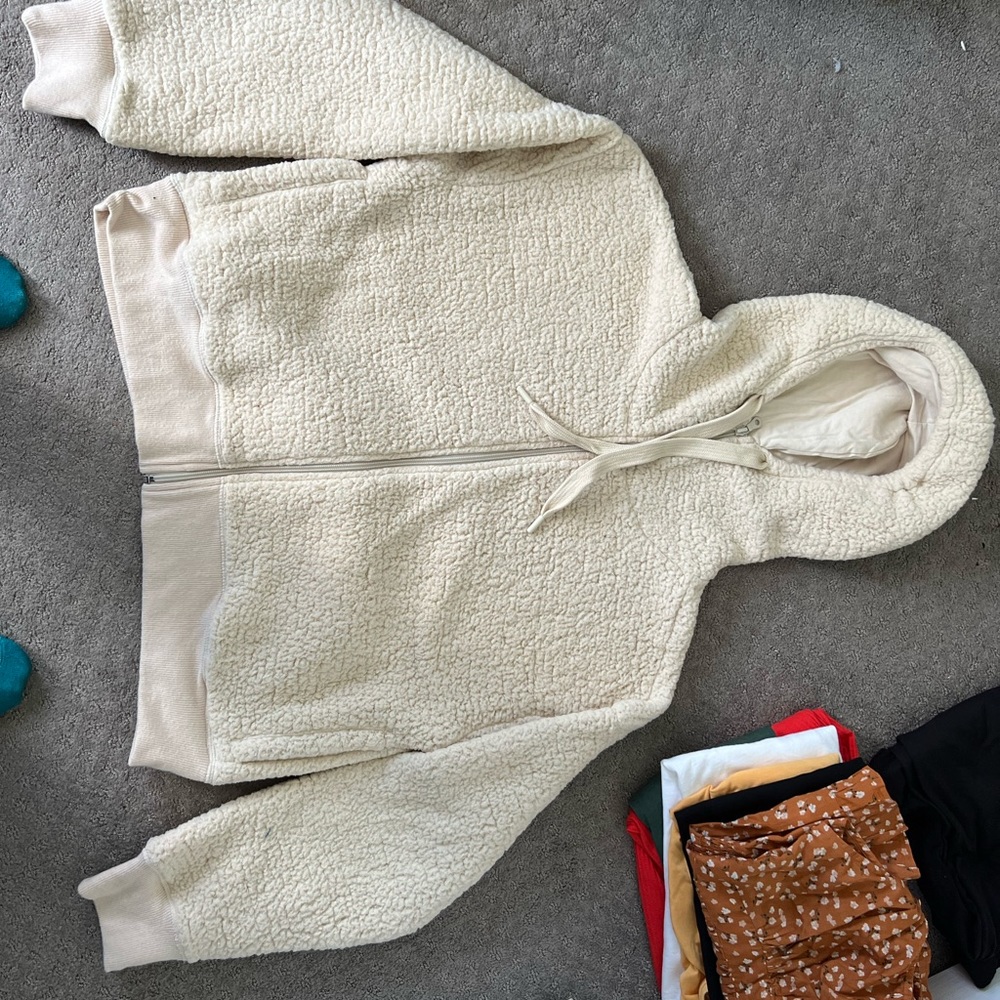 Aerie Sherpa Full Zip Cropped Jacket